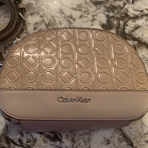 Calvin Klein Camera Crossbody, EUC - Picture 3 of 14